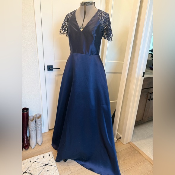 Monique Lhuillier Navy Lace Maxi Dress